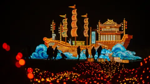 The lanterns on full display showing history