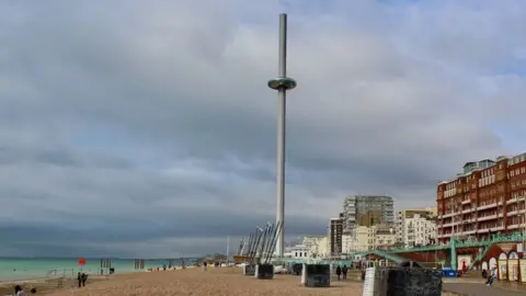 Lauren/Geograph i360 in Brighton
