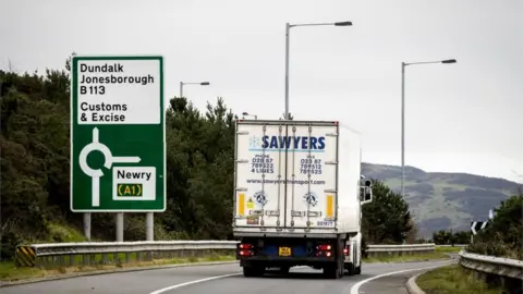 PA Truck approaching border