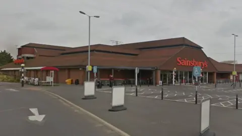 Google Sainsbury's in Hadleigh Road