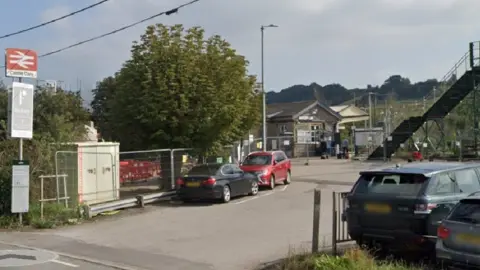 Google Castle Cary Railway Station