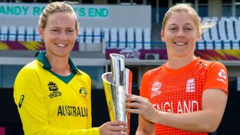 Meg Lanning & Heather Knight