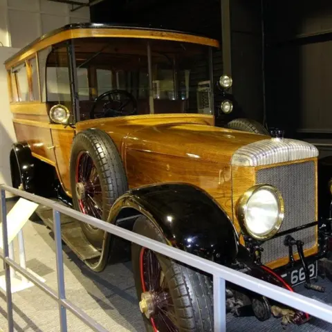 Grampian Transport Museum 1924 Daimler Shooting Brake