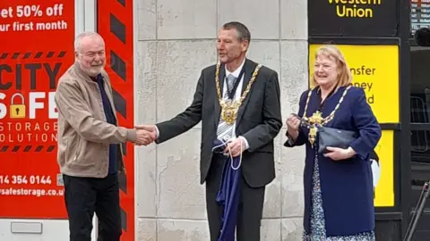 Martin naylor The Lord Mayor of Sheffield did the grand unveiling on Saturday