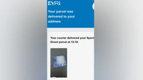 Niamh McDaid A screenshot of an Evri notification.