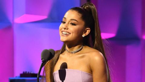 Ariana Grande: Thank U, Next singer breaks UK chart records - BBC News