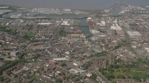 Chris/Geograph Grimsby town centre