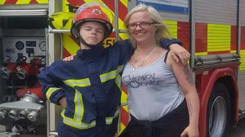 Vicky Knight Ben Quartermaine and Vicky Knight