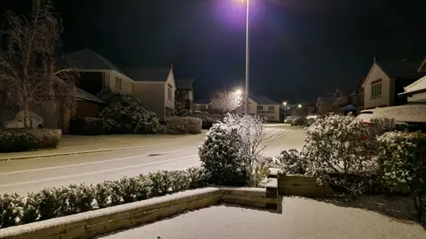 Paulo | BBC Weather Watchers Blanket of snow in St Asaph, Denbighshire