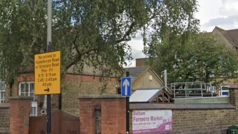 Google Street View The sign on Hydethorpe Road in Balham