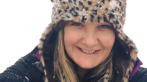 Facebook Melanie Clark