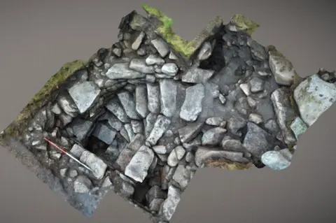 Northern Picts/University of Aberdeen 3D model of the well and its steps