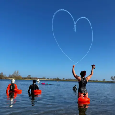 Cadi Lambert / Love Open Water Nottingham Hoveringham wild swimmers