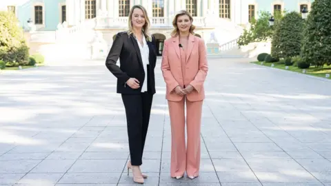Ukrainian Government Laura Kuenssberg (l) with Olena Zelenska