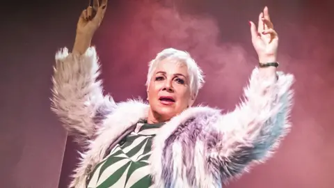 Pamela Raith Denise Welch in The Gap at Hope Mill Theatre