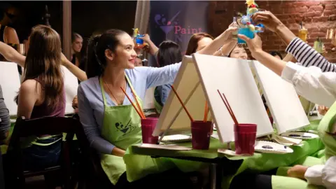 Paint Nite Paint Nite holds classes across the US