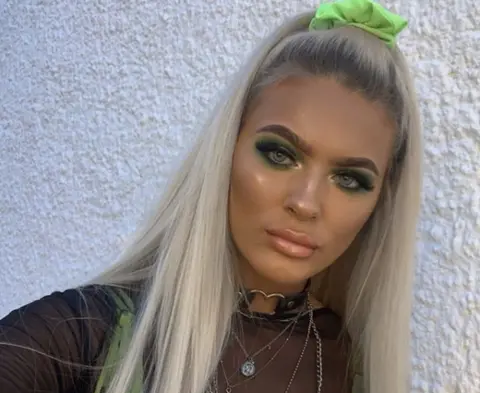 Instagram Madalyn Davis