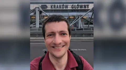 Andrew Cowell Andrew Cowell