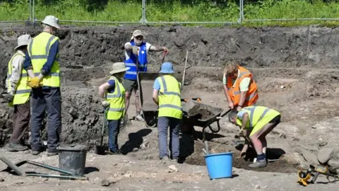 Stuart Walker Volunteers at the Carlisle dig