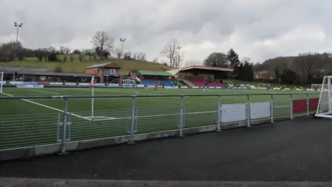 Jaggery/Geograph Latham Park, Newtown