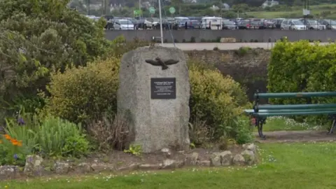 Google Memorial in Hayle