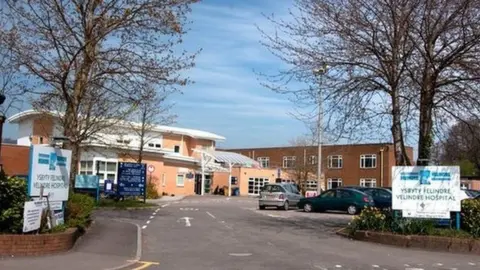 Mick Lobb/Geograph Velindre Cancer Centre