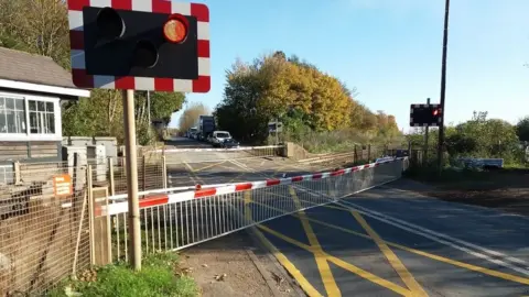 Cambridgeshire County Council King's Dyke level crossing