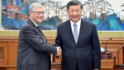 CHINA'S MINISTRY OF FOREIGN AFFAIRS Mr Xi and Mr Gates