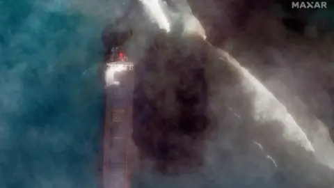 Maxar/Reuters MV Wakashio aground off Mauritius