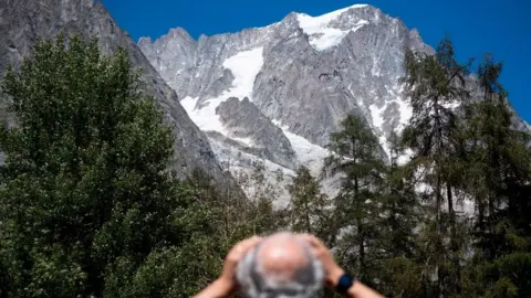 AFP Planpincieux glacier, Mt Blanc massif, 6 Aug 20