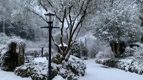 Several schools close due to snow in Derbyshire