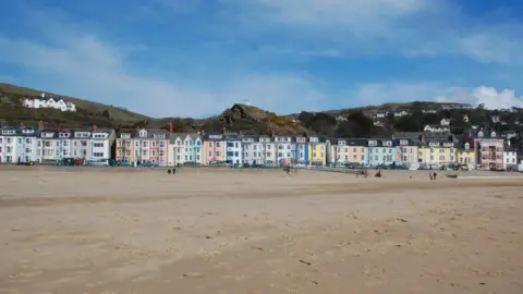 Aberdyfi sea front