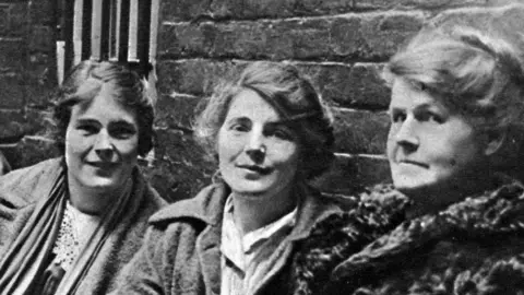 PA Media Alice Wheeldon (right) and daughter Winnie Mason (centre) were convicted while Hettie Wheeldon was cleared