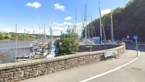 Google Falmouth Road in Penryn