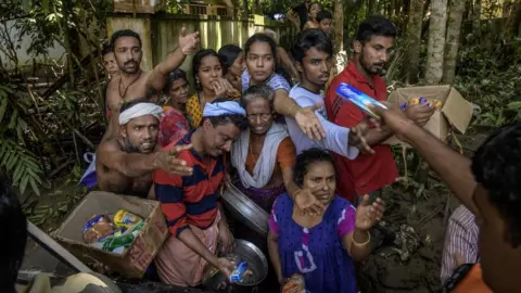 Kerala Floods: A Million In Camps And Thousands Stranded