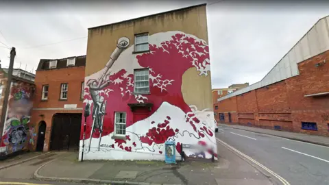 Google Red wave with aliens, in Bristol