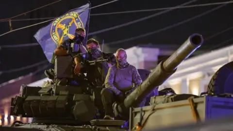 Reuters Wagner mercenaries in Rostov-on-Don on Saturday