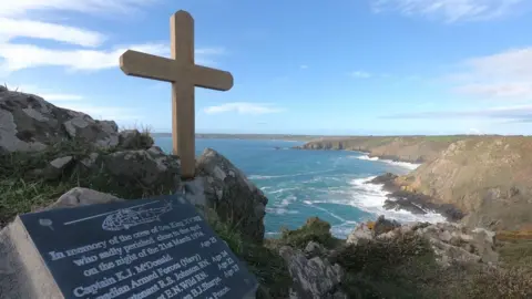 Royal Navy Wooden cross at Beagle Point. Pic: Royal Navy
