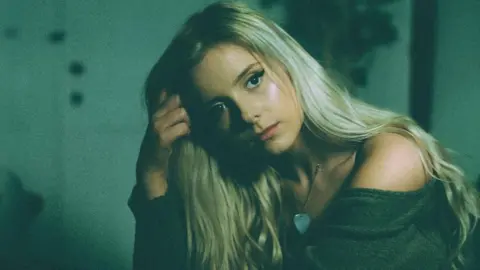 Felix Bartlett Chloe Adams