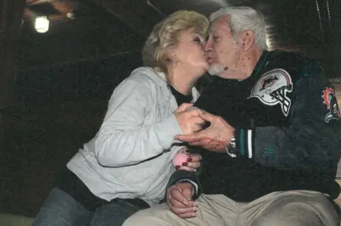 Family handout The Barsons