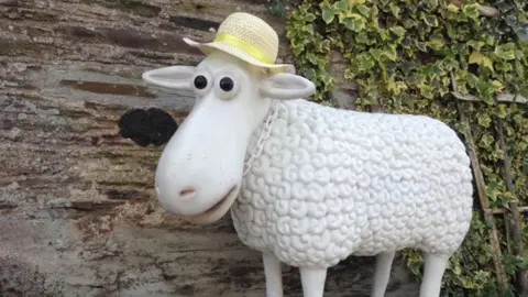 Claudette Uff Shaun the sheep