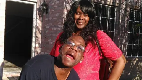 Mowanda Idaho Man and woman hugging