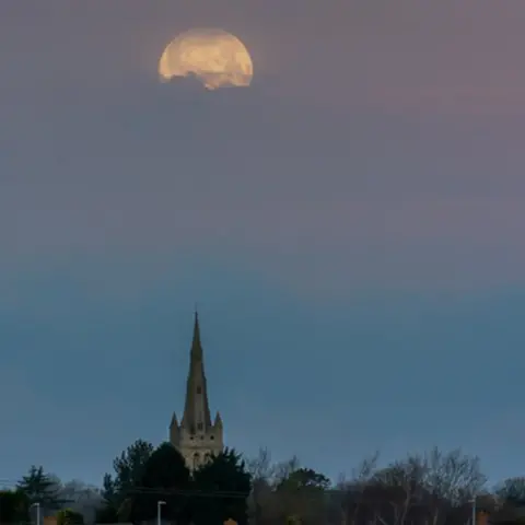 Richard in Rutland Snow Moon in Rutland