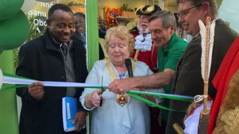 BBC Image of mayor Kathy Williams cutting a ribbon