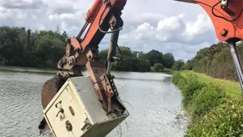 Leicestershire Police The safe being recovered