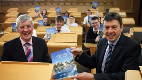 Andrew Cowan/Scottish Parliament Parly reform