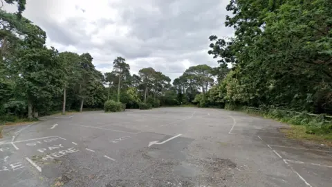 Google Beach Road Car Park