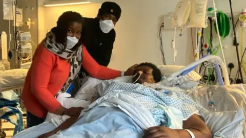 Family Sean Hunte in hospital