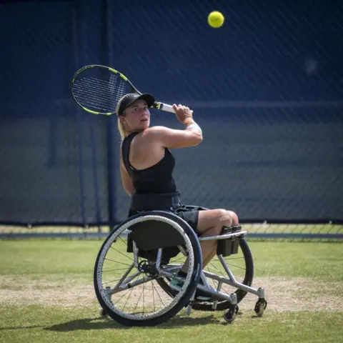 Phil Coomes/BBC Lucy Shuker