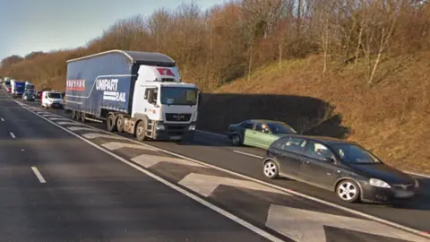 Google M3 junction 9 northbound exit